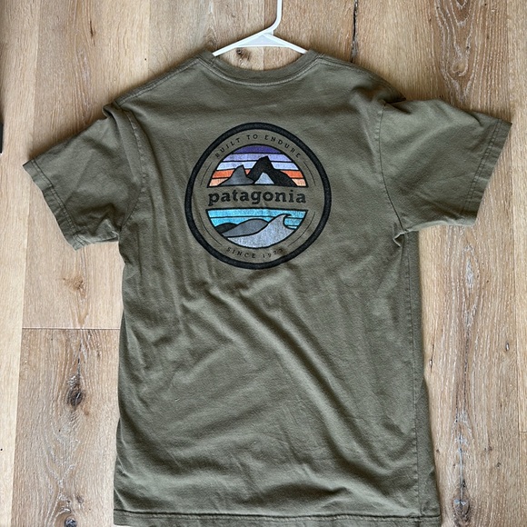 Patagonia t-shirt - Picture 3 of 5